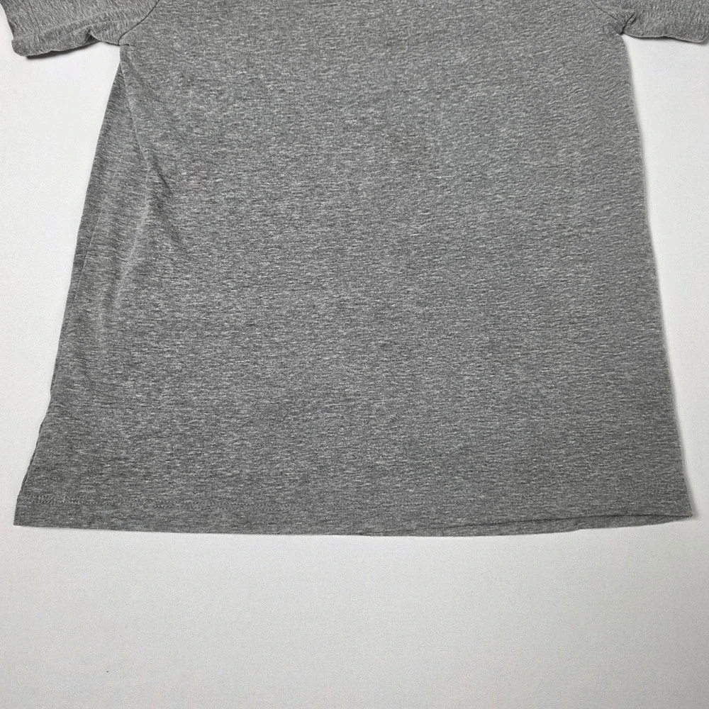 OshKosh B'gosh Graphic T-Shirt Boys Size 8 Gray Short Sleeve Logo Tee